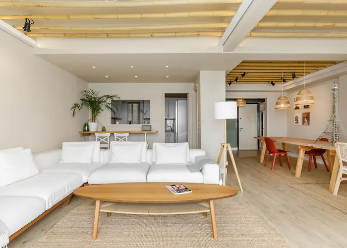 Infinity & Beyond By Halu! - Seafront Apartments