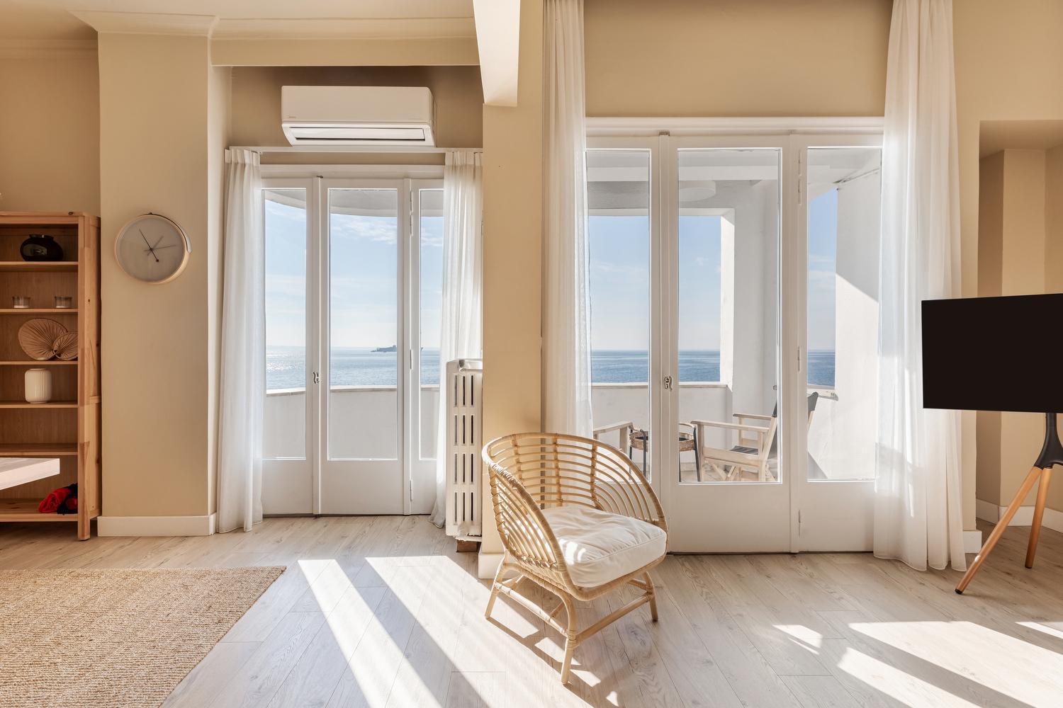 Infinity & Beyond By Halu! - Seafront Daire Selanik